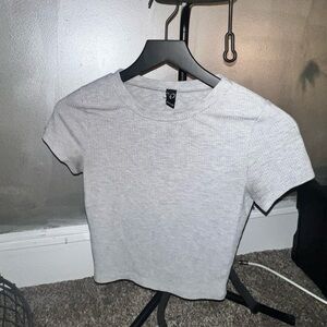 Grey crop top - ribbed
Size small